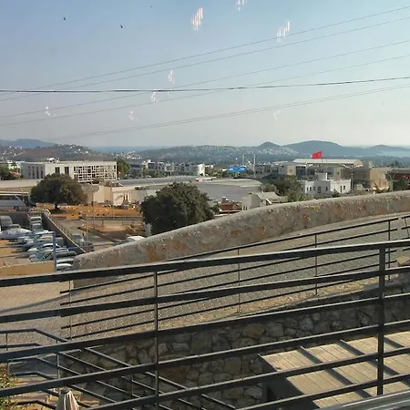 Havuzlu Sitede Manzarali Daire Appartamento Bodrum