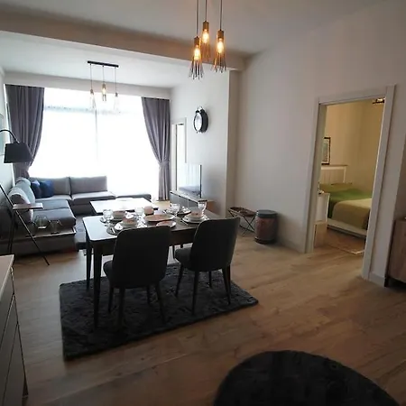 Havuzlu Sitede Manzarali Daire Apartman Bodrum